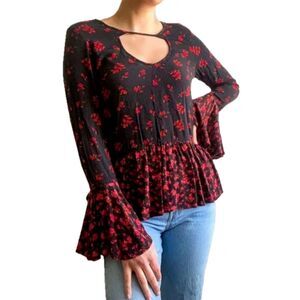 NEW Mossimo Floral Bell Sleeve Top